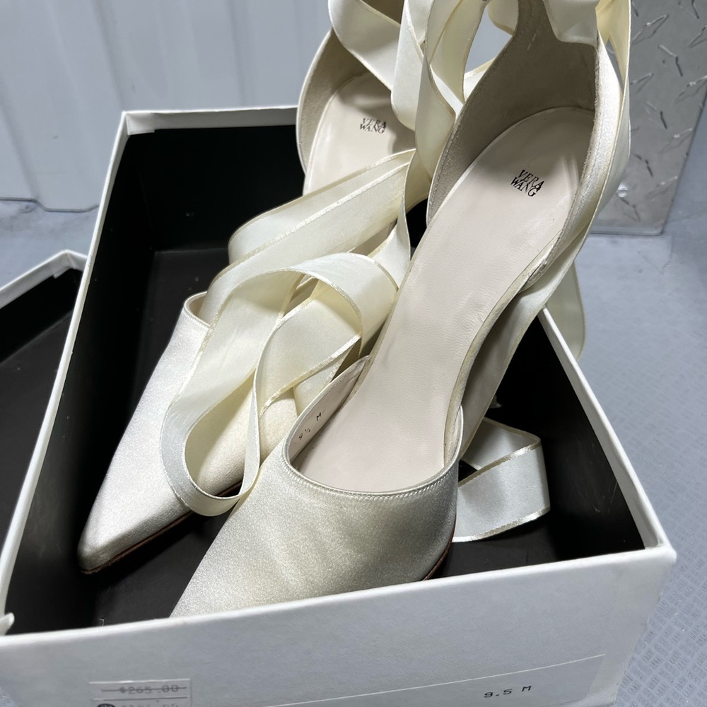 Vera Wang Cream Satin Heels